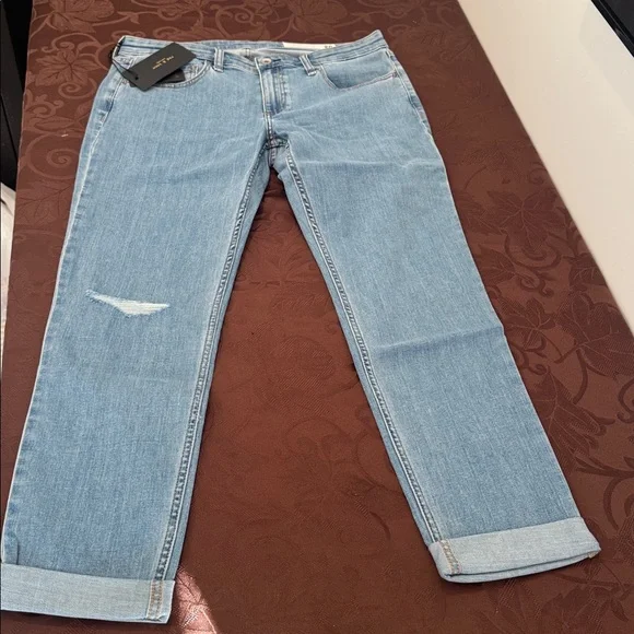 Rag & Bone Low Rise, Slim, Boyfriend Jeans. Size 28 - Picture 5 of 16